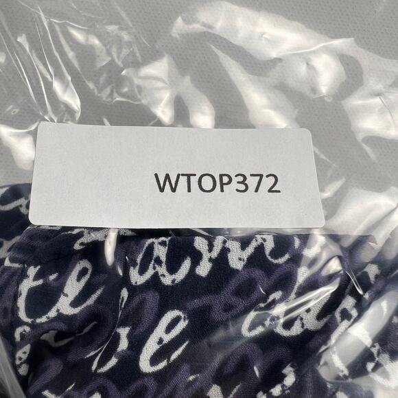 CAbi Te Amo Navy Blue Love Letter Languages Script Balloon Sleeve Blouse Size S - Picture 13 of 14